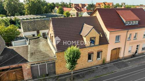 Außenansicht Drohne 2 - 6 Zimmer Doppelhaushälfte in Bitterfeld-Wolfen