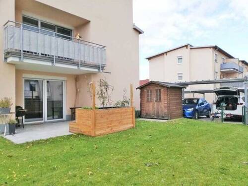 Für Gartenliebhaber! - +++ GARTENLIEBHABER AUFGEPASST!!!+++ Sonnige, barrierefreie 2 Zi. Wohnung mit Garten und Carport in ruhiger zentrumsnaher Lage!