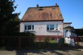 Hausansicht - 5 Zimmer Einfamilienhaus zum Kaufen in Leipzig / Seehausen