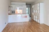 Offene Küche - 2 Zimmer Etagenwohnung zum Kaufen in Berlin