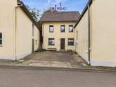 Bild 1 - Ehemaliges Bauernhaus mit Nebengebäuden in Kruchten