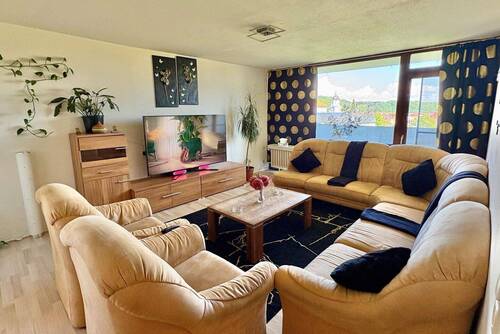 Wohnzimmer - 3 Zimmer Etagenwohnung in Vilshofen