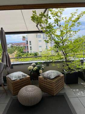 Balkon mit Markise - 
