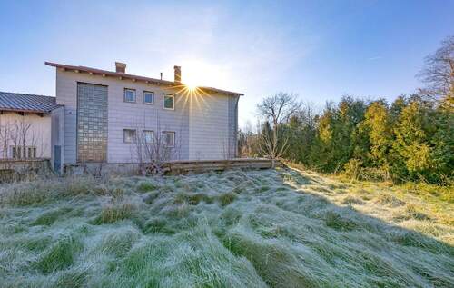 Grundstück mit Altbestand - 