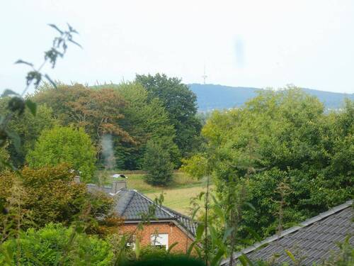 Fernsicht vom Gartenhaus - Schönes und ruhiges Baugrundstück mit Fernblick in Oberbecksen