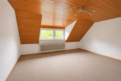 Wohnzimmer - 3 Zimmer Etagenwohnung zum Kaufen in Stuttgart