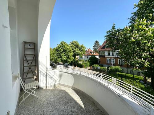 Sonnige Loggia mit Süd-Ausrichtung​ - 