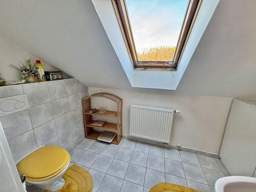 WC - Dachgeschoss - 
