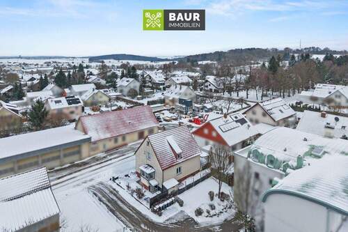 Luftaufnahme - 5 Zimmer Einfamilienhaus zum Kaufen in Laichingen