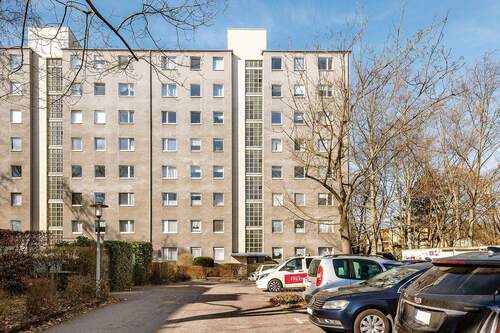 Gebäudeansicht - 2 Zimmer Etagenwohnung in Berlin
