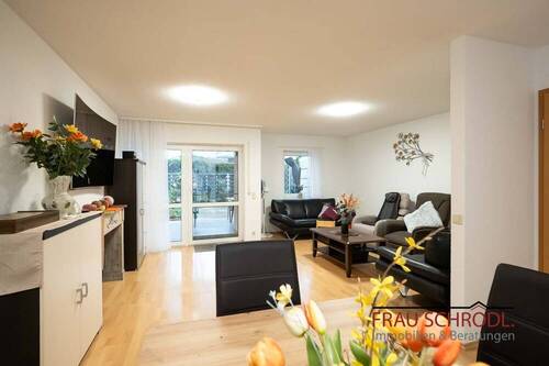 Bild 3 - 6 Zimmer Reihenmittelhaus in Rielasingen-Worblingen / Arlen