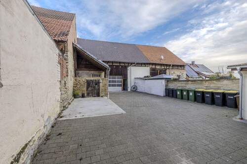 Scheunenansicht - 1 Zimmer Mehrfamilienhaus, Wohnhaus in Ingersheim