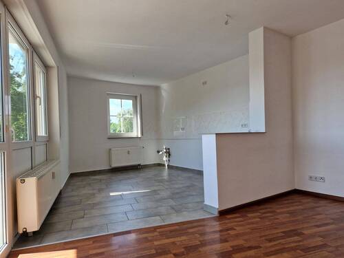 Seidnitzer Weg D2 WZ-Küche - 2 Zimmer Etagenwohnung zur Miete in Dresden