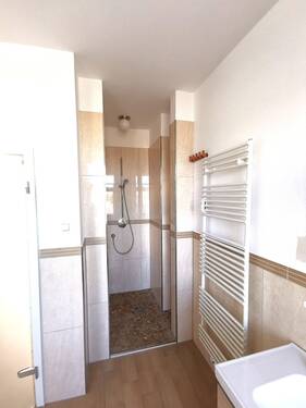 Badezimmer Dusche - 2 Zimmer Etagenwohnung zur Miete in Lüdenscheid