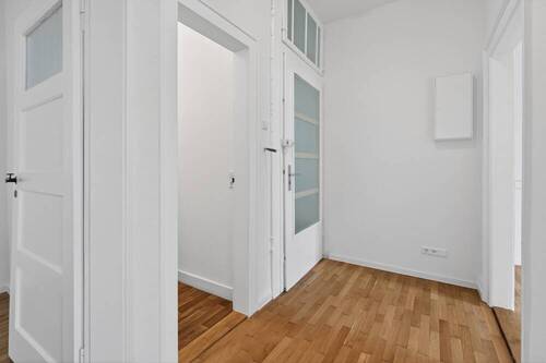 Einblick Diele - 2 Zimmer Etagenwohnung in Karlsruhe / Südweststadt