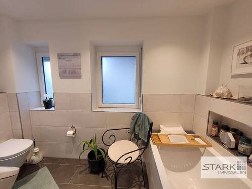 Badezimmer (bearbeitet).jpg - 