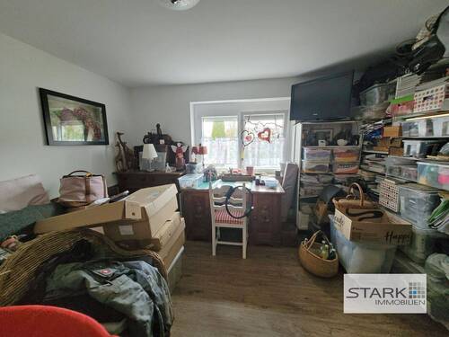 Kinderzimmer oder Büro.jpg - 