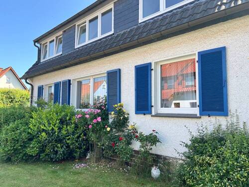Hausansicht Fensterläden - 