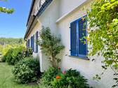Hausansicht Fensterläden - 7 Zimmer Mehrfamilienhaus, Wohnhaus zum Kaufen in Detmold