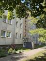 Außenansicht - Sanierte 3-Raumwohnung im 3. Obergeschoss zum Einzug bereit !