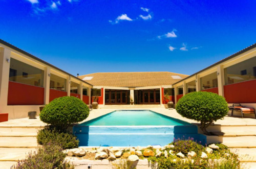 Poolansicht bei Tag - 8 Zimmer Mehrfamilienhaus, Wohnhaus zum Kaufen in Pringle Bay