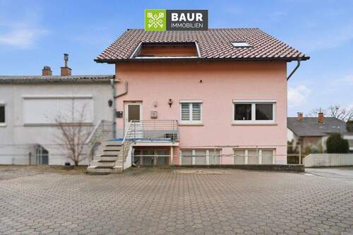 Außen - 6 Zimmer Doppelhaushälfte in Baindt