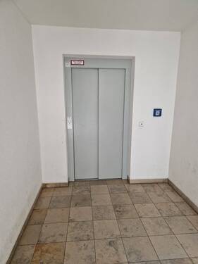 Aufzug - Etagenwohnung mit 74,00 m² in Leipzig zum Kaufen