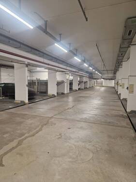 Tiefgarage - 