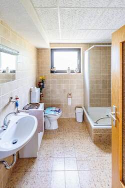 Tageslichtbad Erdgeschoss.jpg - 