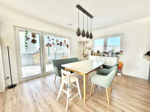 heller Essbereich - 4 Zimmer Einfamilienhaus zum Kaufen in Vohenstrauß