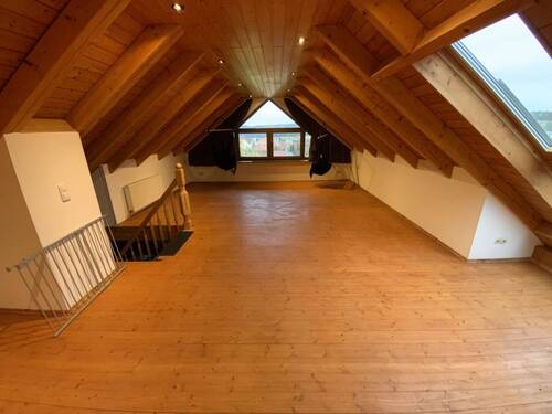 Hobbyraum/ Atelier im Dachboden - 