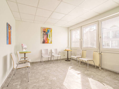 Wartezimmer - Büro in Waldbronn / Busenbach zum Kaufen