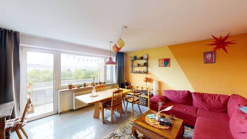 Wohnzimmer - 3 Zimmer Etagenwohnung zum Kaufen in Würzburg