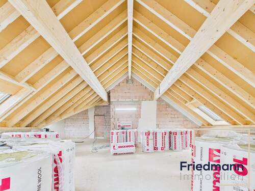 W15 (5) - Grandioser Ausblick. Tolle Lage. Ausstattung mitbestimmen. Leben auf 3ZKB im Maarviertel.