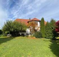 Dein Traum - Dein Glück - Dein Zuhause ◆ Geräumiges Zweifamilienhaus in naturnaher Umgebung in Fellheim - flexibel nutzbar