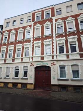 Hausansicht - 2-Zimmer-Wohnung mit Balkon in Markranstädt