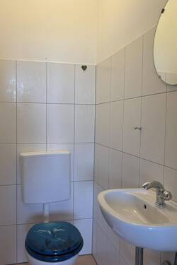 WC - 