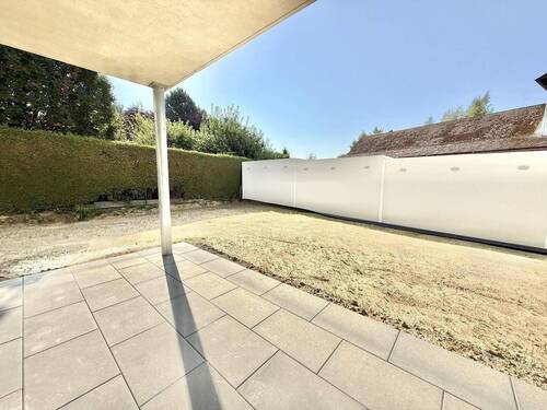 Terrasse mit eigenem Gartenanteil - 3 Zimmer Etagenwohnung in Vohenstrauß
