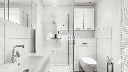 1. OG Badezimmer 1 - 