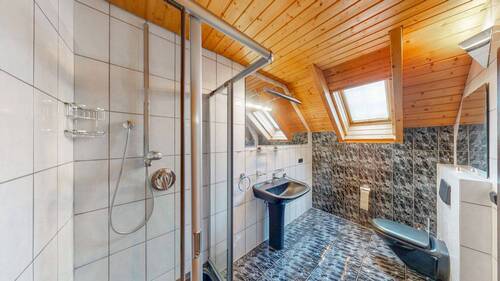 Badezimmer DG - 