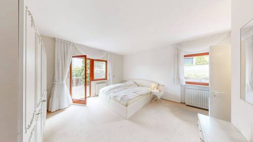 Schlafzimmer EG - 