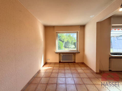 mit angrenzendem Esszimmer - 
