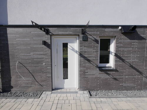 Hauseingang - 4 Zimmer Reihenmittelhaus zur Miete in Remscheid