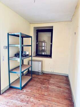 Ankleidezimmer zu Schlafzimmer 2- OG - 