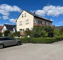 Gepflegtes Mehrfamilienhaus in bester Lage, Pettstadt, 3-Parteien, 4 Garagen, ca. 245 qm. Wohnfläche, voll vermietet