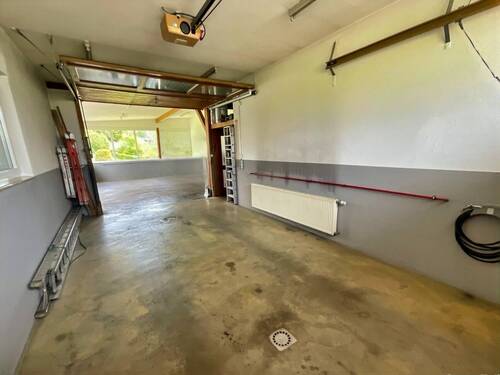 Garage - 