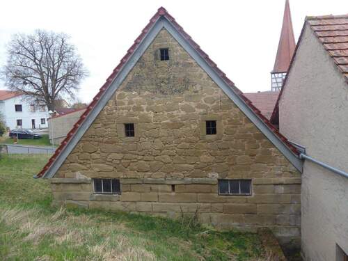 Bild 2 - 4 Zimmer Mehrfamilienhaus, Wohnhaus zum Kaufen in Dietersheim