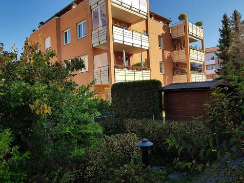 Bild 1 - Leben...Wohnen...Genießen. Ruhig, grün und zentral - Exklusive Gartenwohnung, die begeistert