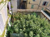 Blick Hof Feigenbaum - 1 Zimmer Mehrfamilienhaus, Wohnhaus in Carpentras