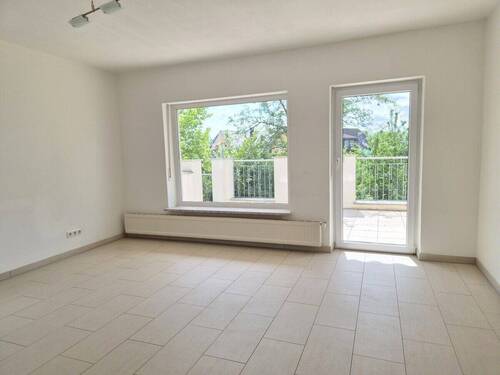 Wohnzimmer EG - Mehrfamilienhaus, Wohnhaus mit 166,50 m&sup2; in Maxhütte-Haidhof zum Kaufen